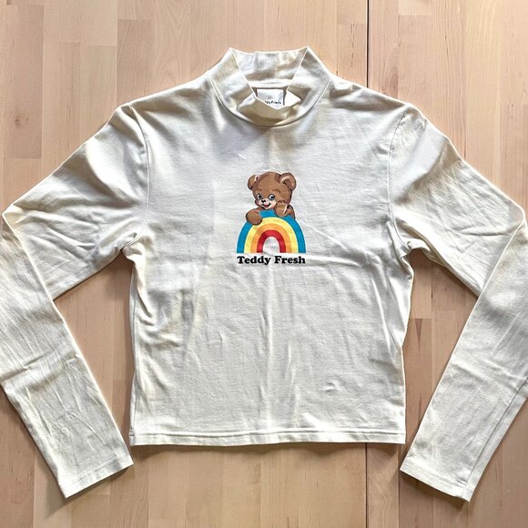 Teddy Fresh Women's Bear & Rainbow Cream Mock Neck Cropped Top Blouse size Small - Picture 1 of 5
